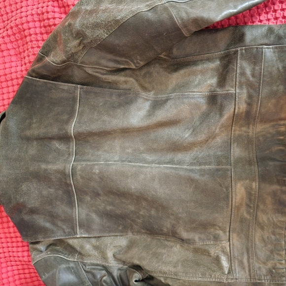 Leather jacket - Picture 9 of 15
